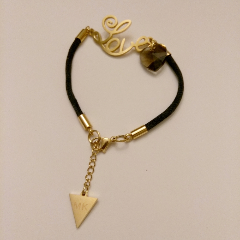 Beautiful silk string bracelet - Picture 3 of 4